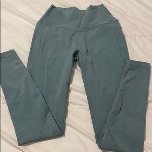 Alphalete surface path leggings